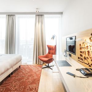 Studio deluxe